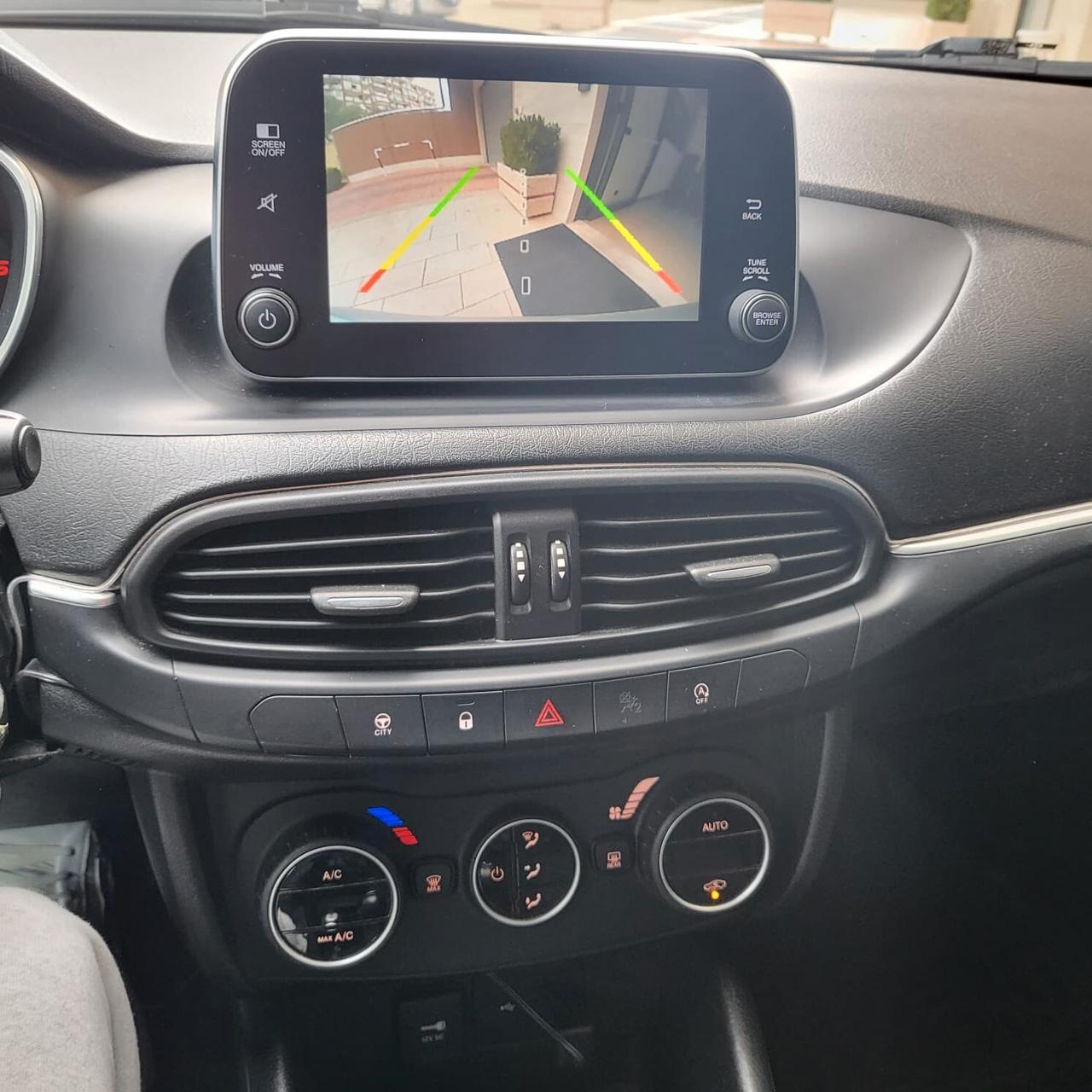 Fiat Tipo 1.3 Mjt 4 porte Lounge