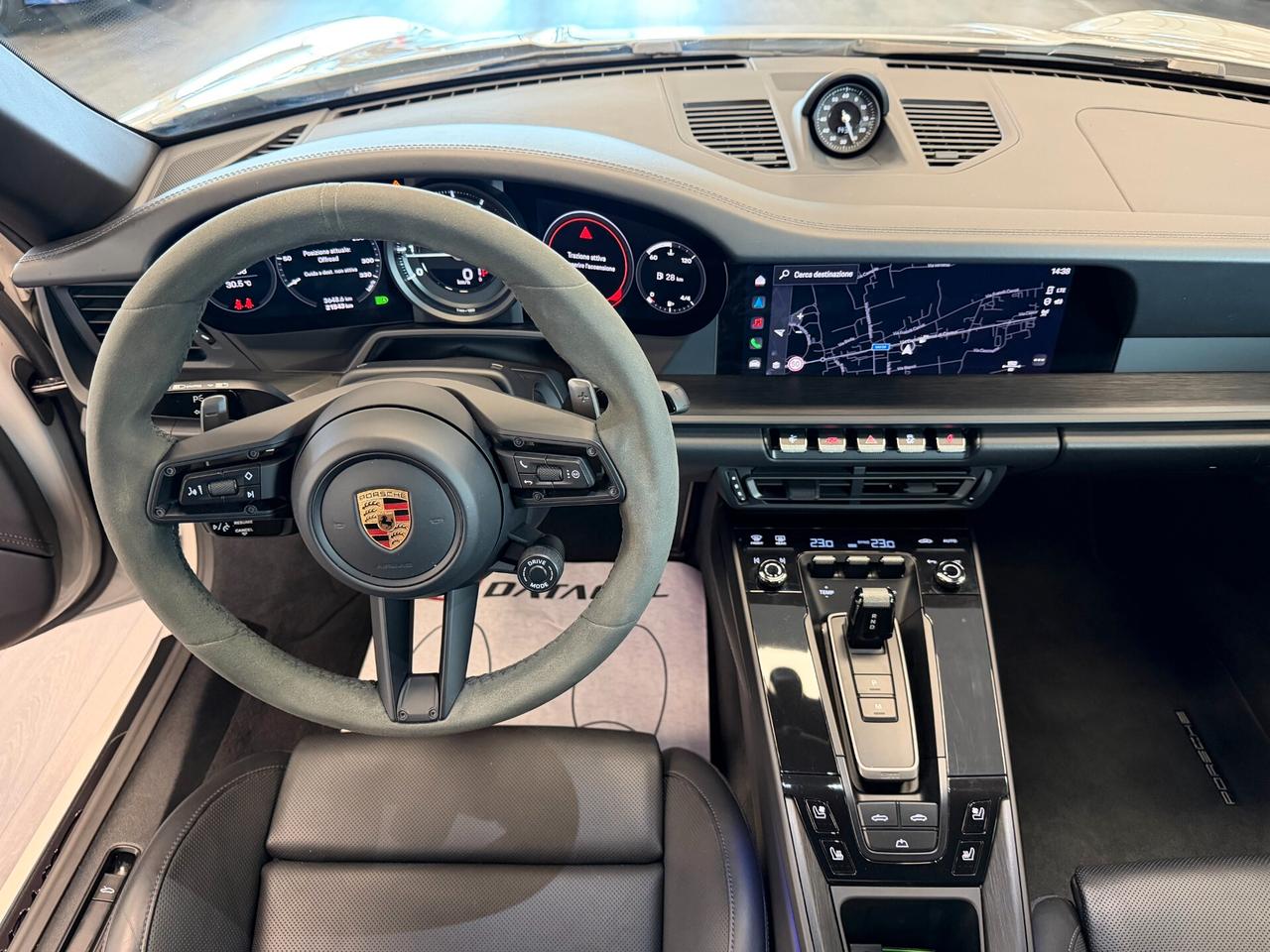 Porsche 911 Carrera 4 GTS Cabriolet