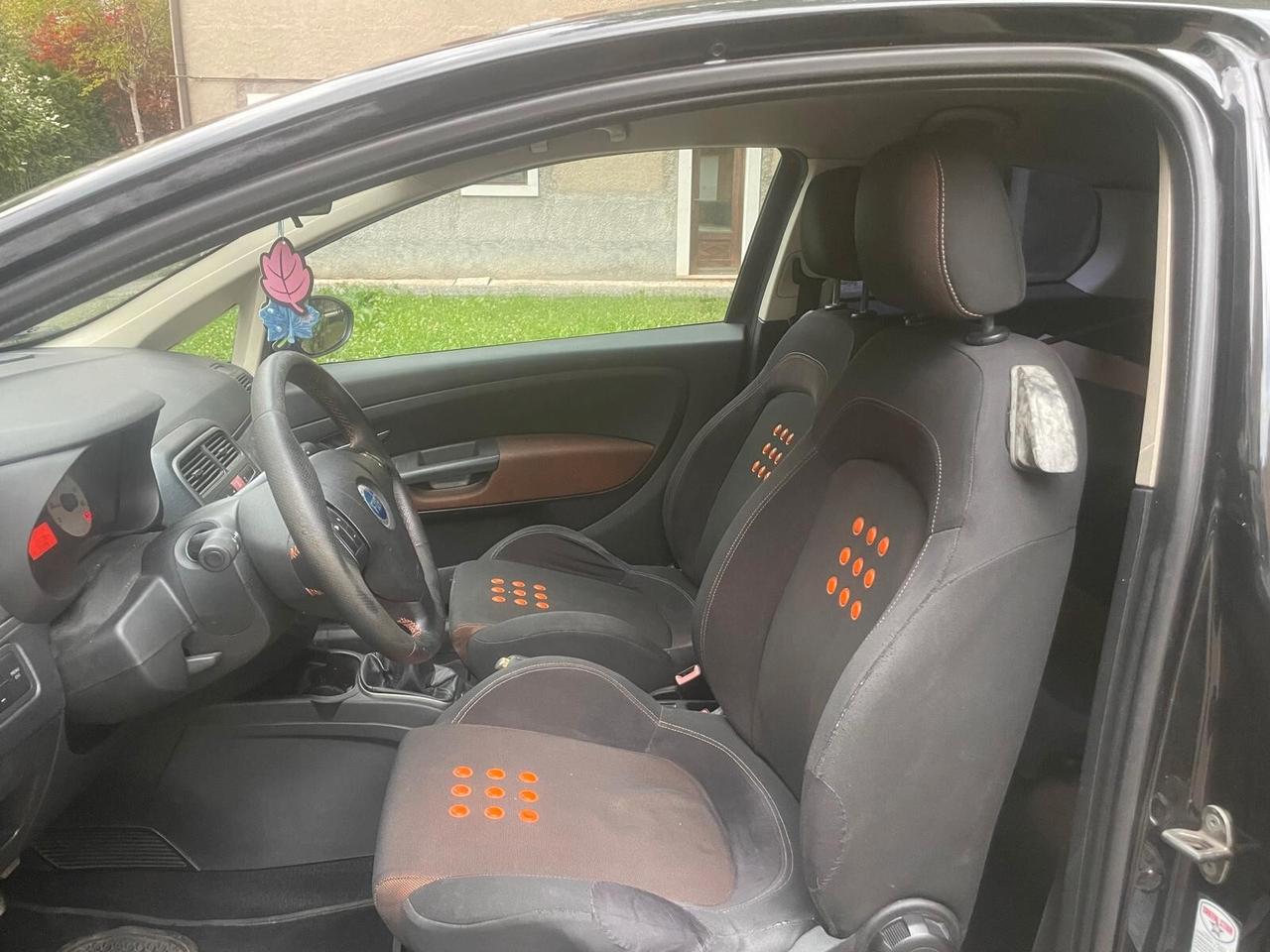 FIAT GRANDE PUNTO 1.9 MJT 130CV 6M - ADATTA A NEOPATENTATI