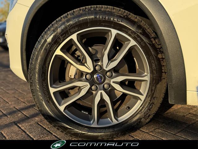 VOLVO S60 Cross Country D3 Geartronic Summum