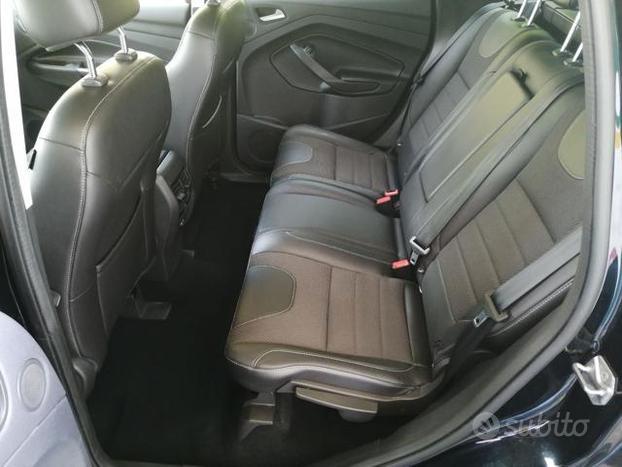FORD Kuga 2.0 TDCI 150 CV S&S 4WD Powershift Tit