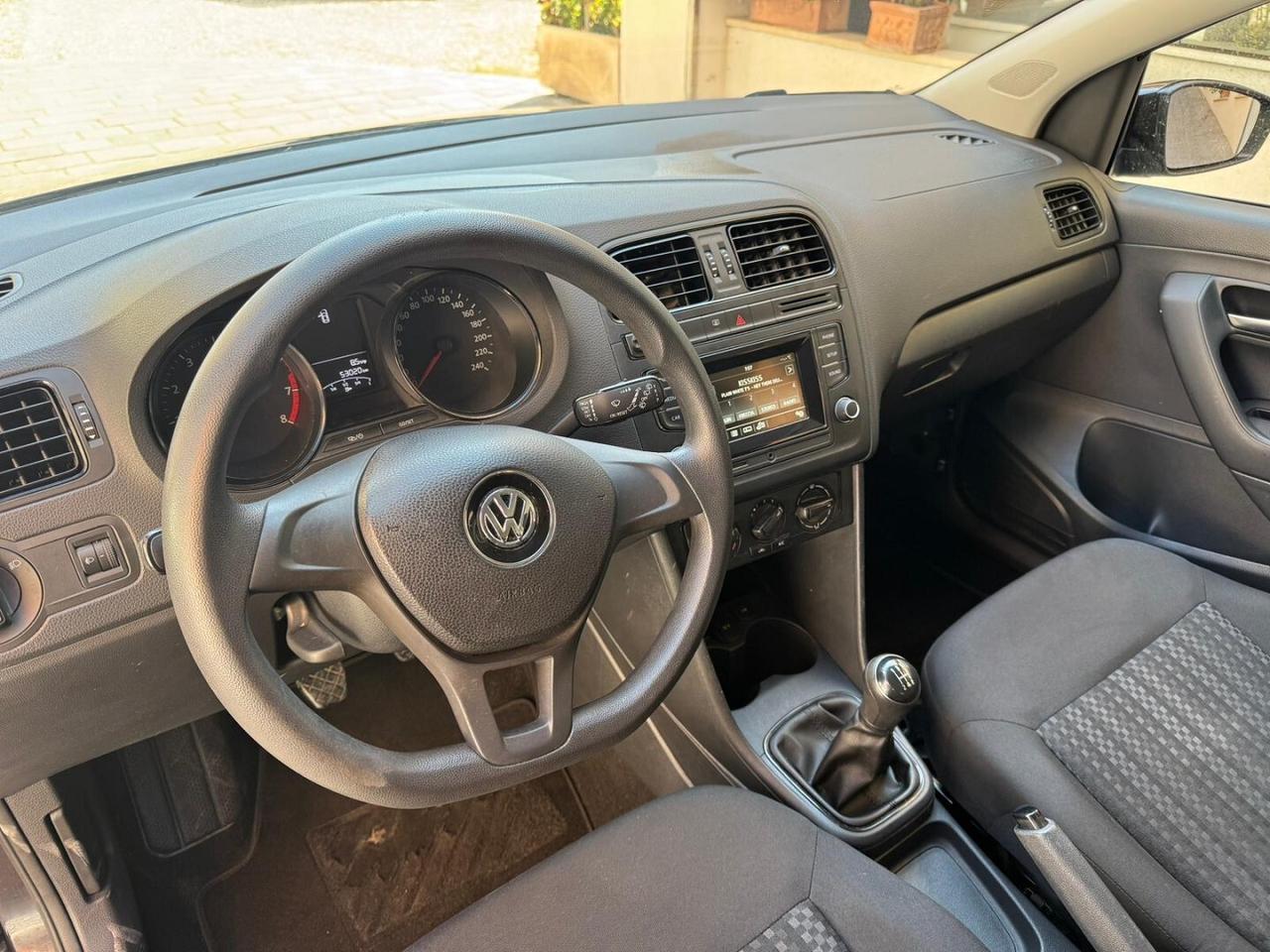 Volkswagen Polo 1.0 mpi 5p confortline Unipro