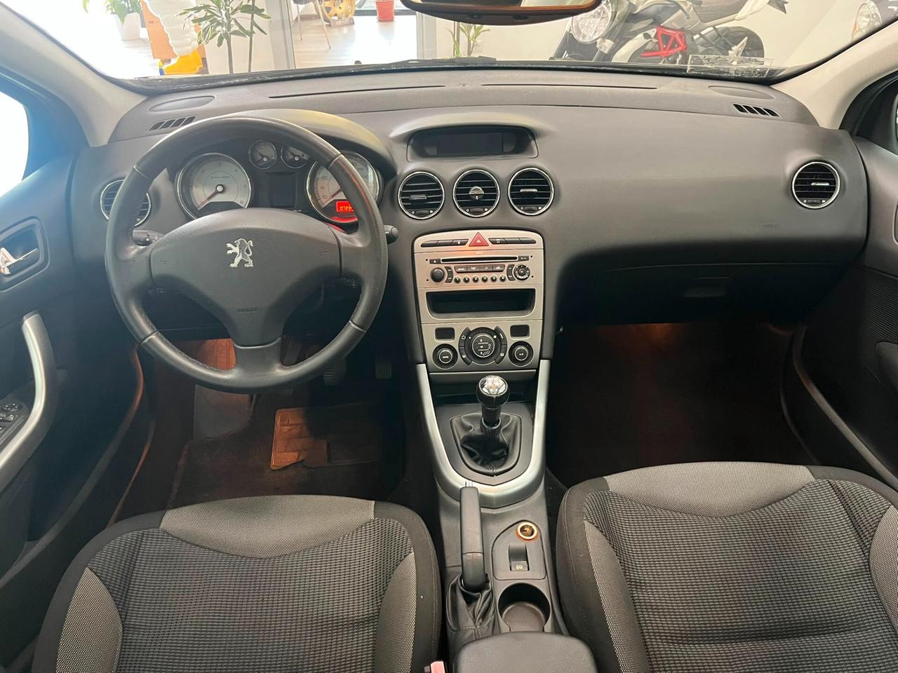 Peugeot 308 5p 1.6 hdi 110cv
