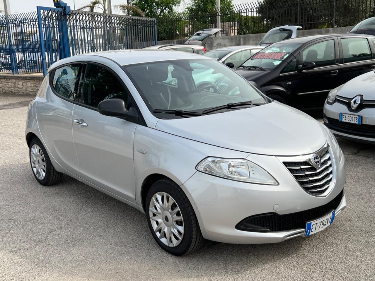 Lancia Ypsilon 1.2 69 CV S&S Silver del 12/2013