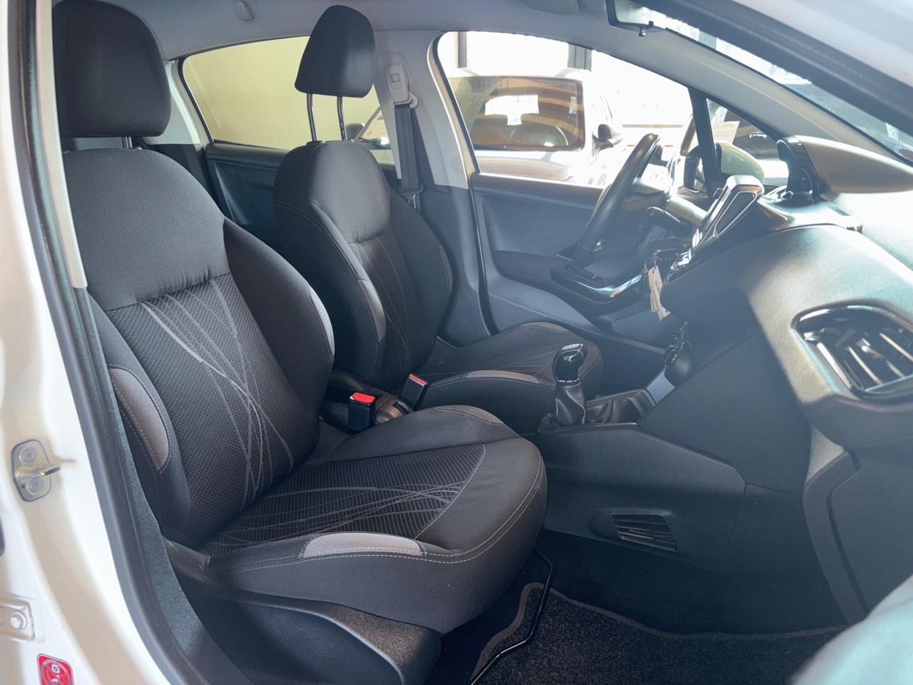 Peugeot 208 1.2 Benzina OK NEOPATENTATI