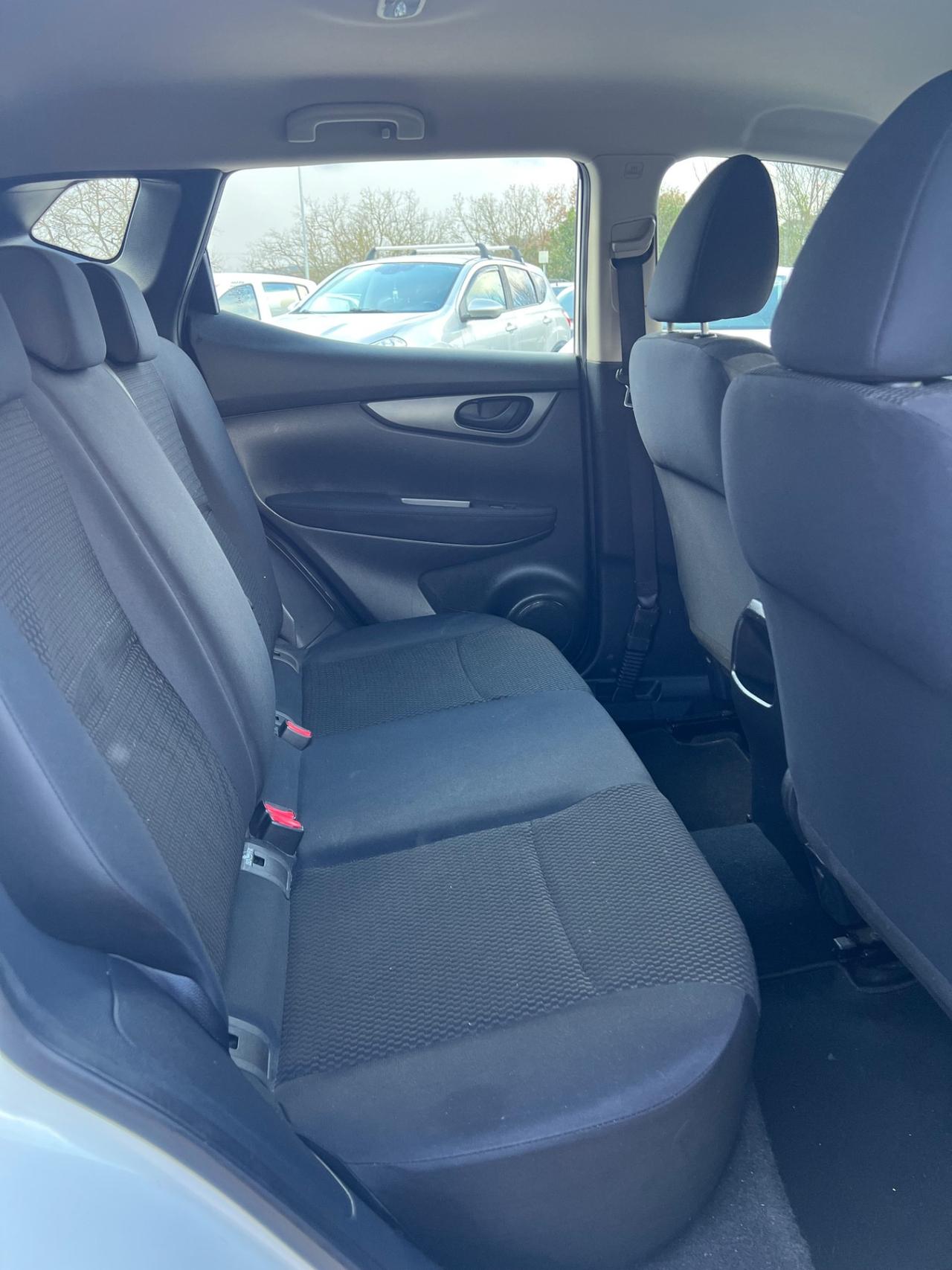 Nissan Qashqai 1.2 BENZINA Acenta PERMUTE RATE GARANZIA