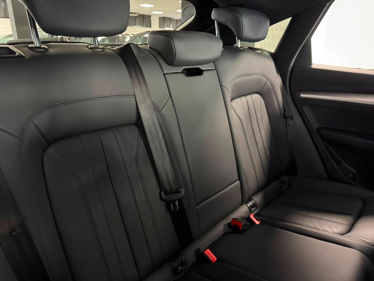 Audi Q5 SPB 40 TDI quattro S tronic Identity Black