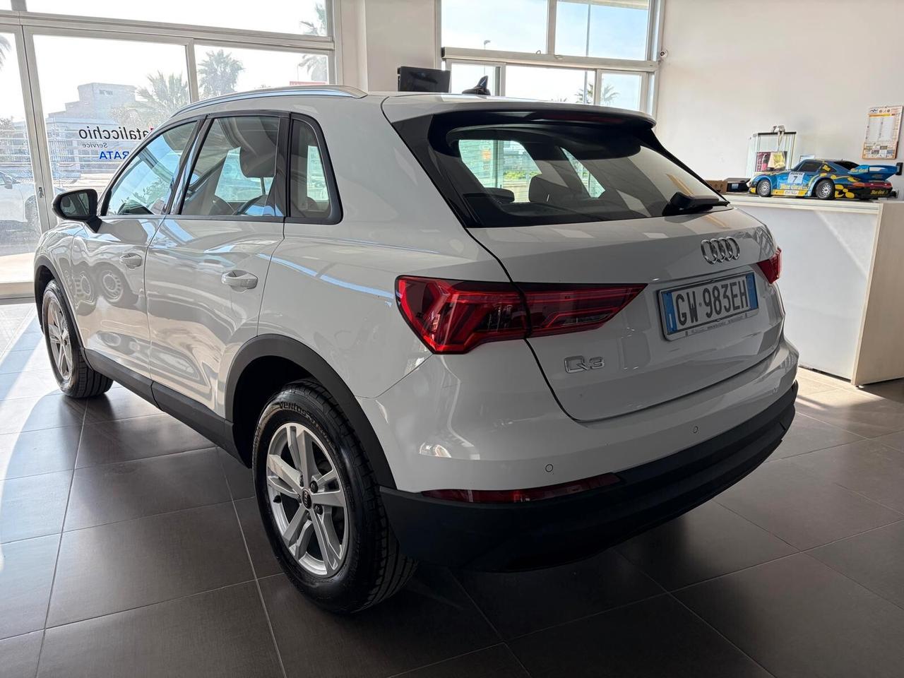 Audi Q3 35 TDI S tronic Business Advanced