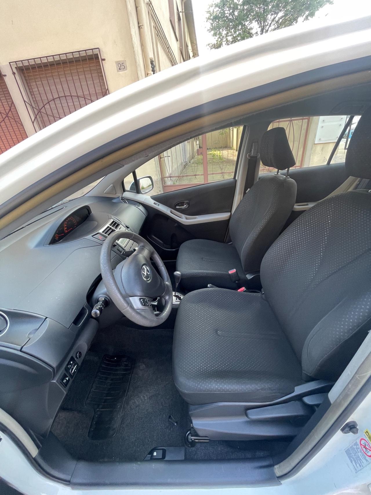 Toyota Yaris 1.4 D-4D DPF 5 porte M-MT Sol