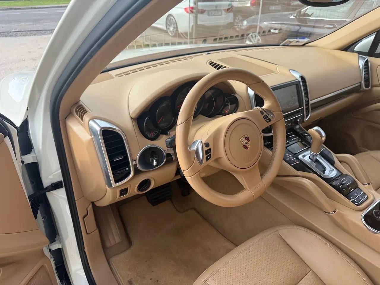 Porsche Cayenne 3.0 Diesel 245cv navi*led+pelle Euro5