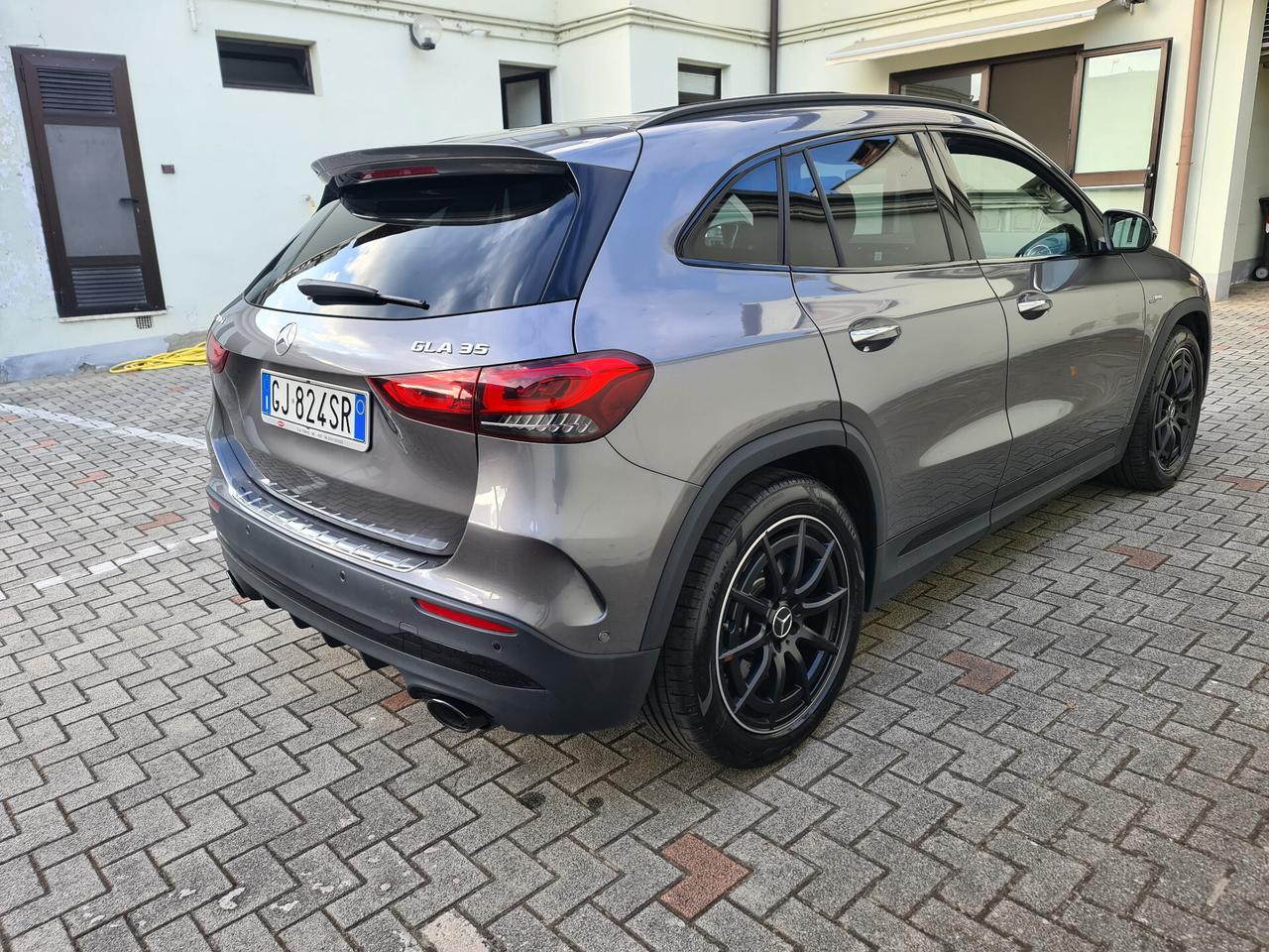 Mercedes GLA 35 AMG 4Matic - km. certif.