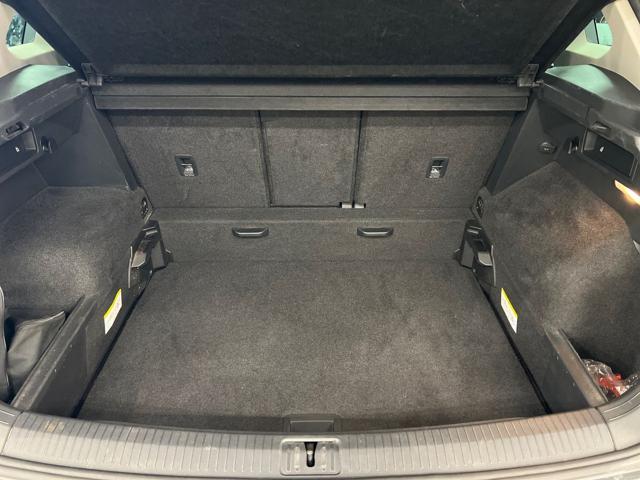 VOLKSWAGEN Tiguan 2.0 BiTDI SCR DSG 4MOTION Executive R-Line BMT