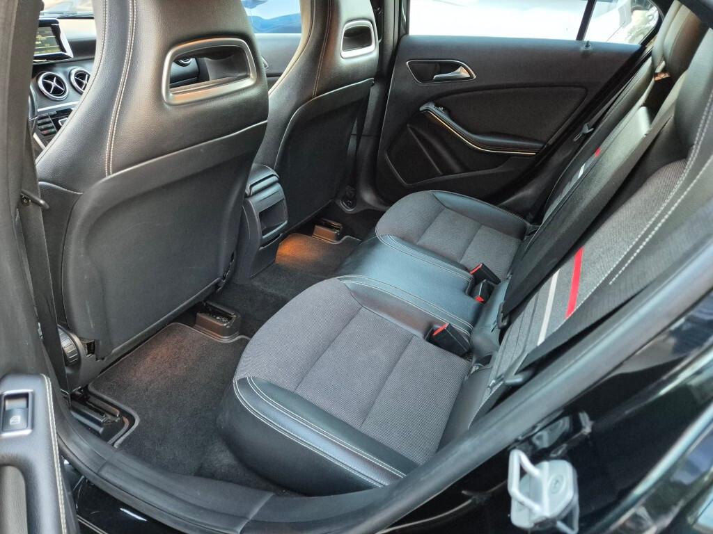 Mercedes A 180 d business 110cv