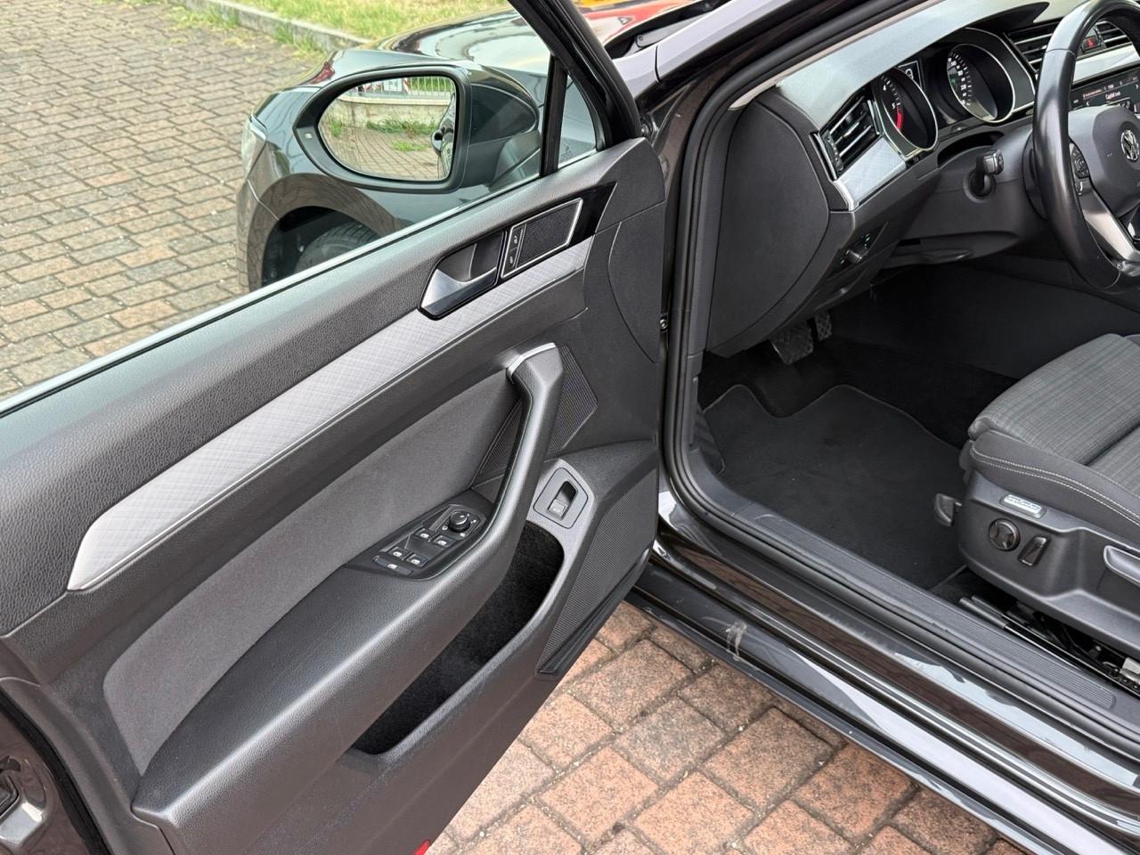 VW PASSAT 2.0D 150CV EVO DSG KEYLESS/CAMERA