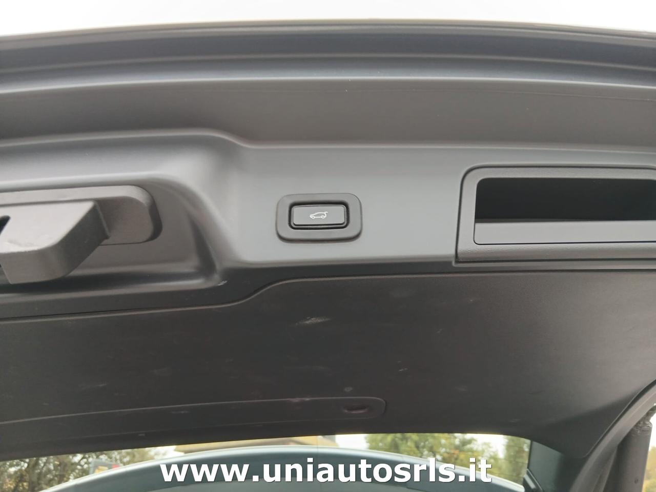 Land Rover Range Evoque 2.0D I4 180 CV AWD Auto R-Dynamic SE