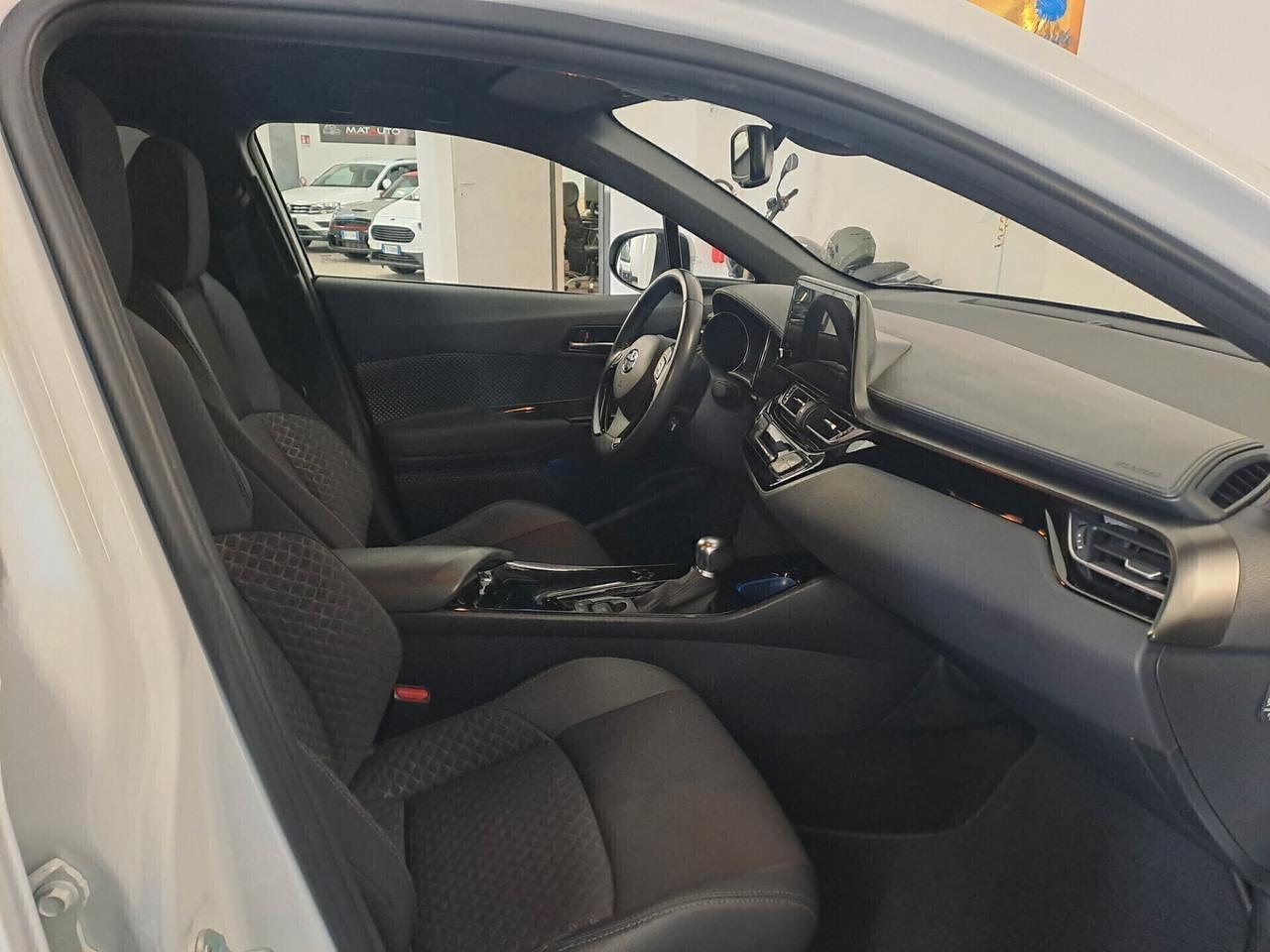 Toyota C-HR 2.0 Hybrid E-CVT Morebusiness CV 184