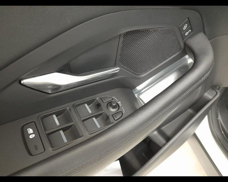 Jaguar E-Pace 2.0d i4 awd 180cv auto my19