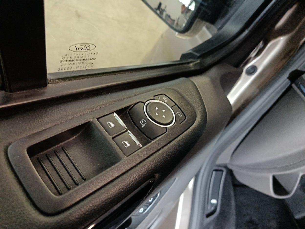 FORD Tourneo Custom 1ª s - Tourneo Custom 320 2.0 EcoBlue 150CV MHEV PC Active