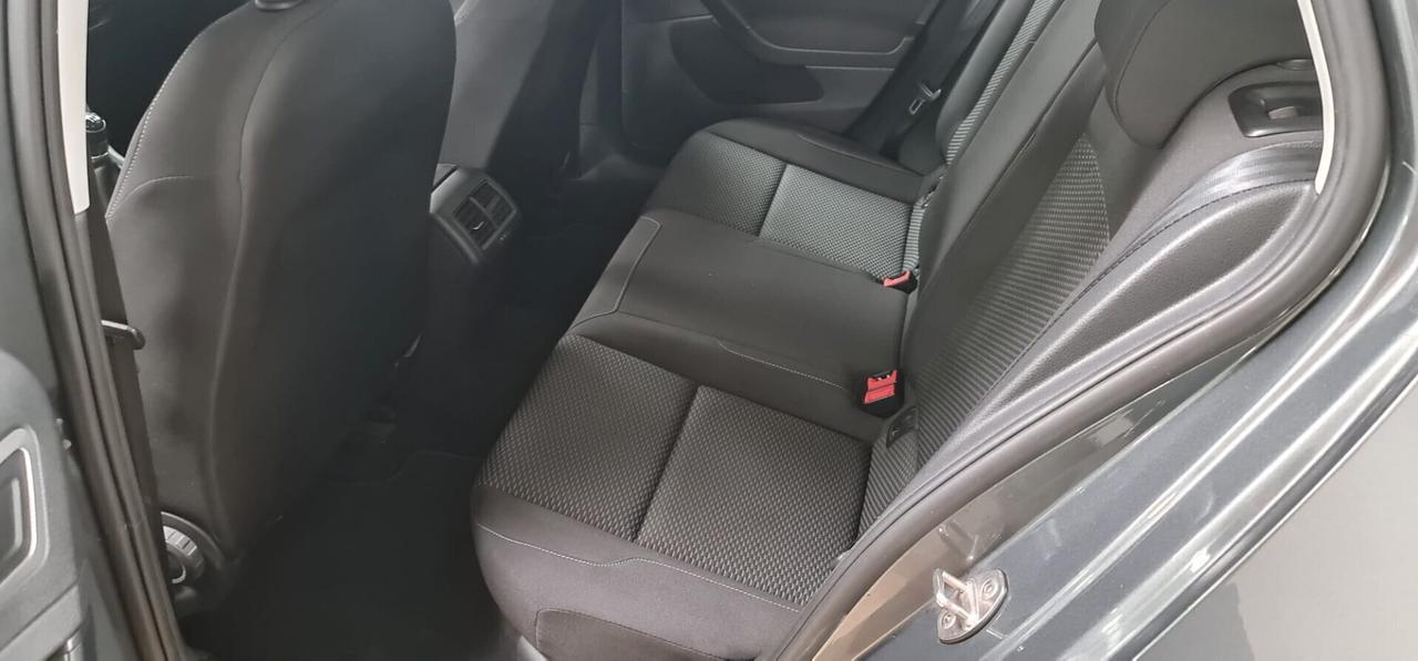 Volkswagen Golf 1.4 TGI 5p. Trendline BlueMotion