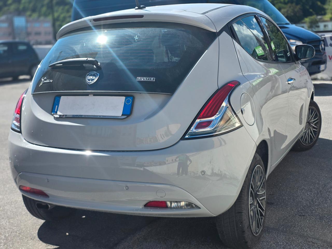 Lancia Ypsilon 1.0 FireFly 5 porte S&S Hybrid Ecochic Gold