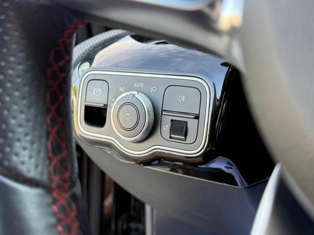 MERCEDES-BENZ A 250 e Automatic EQ-Power Premium