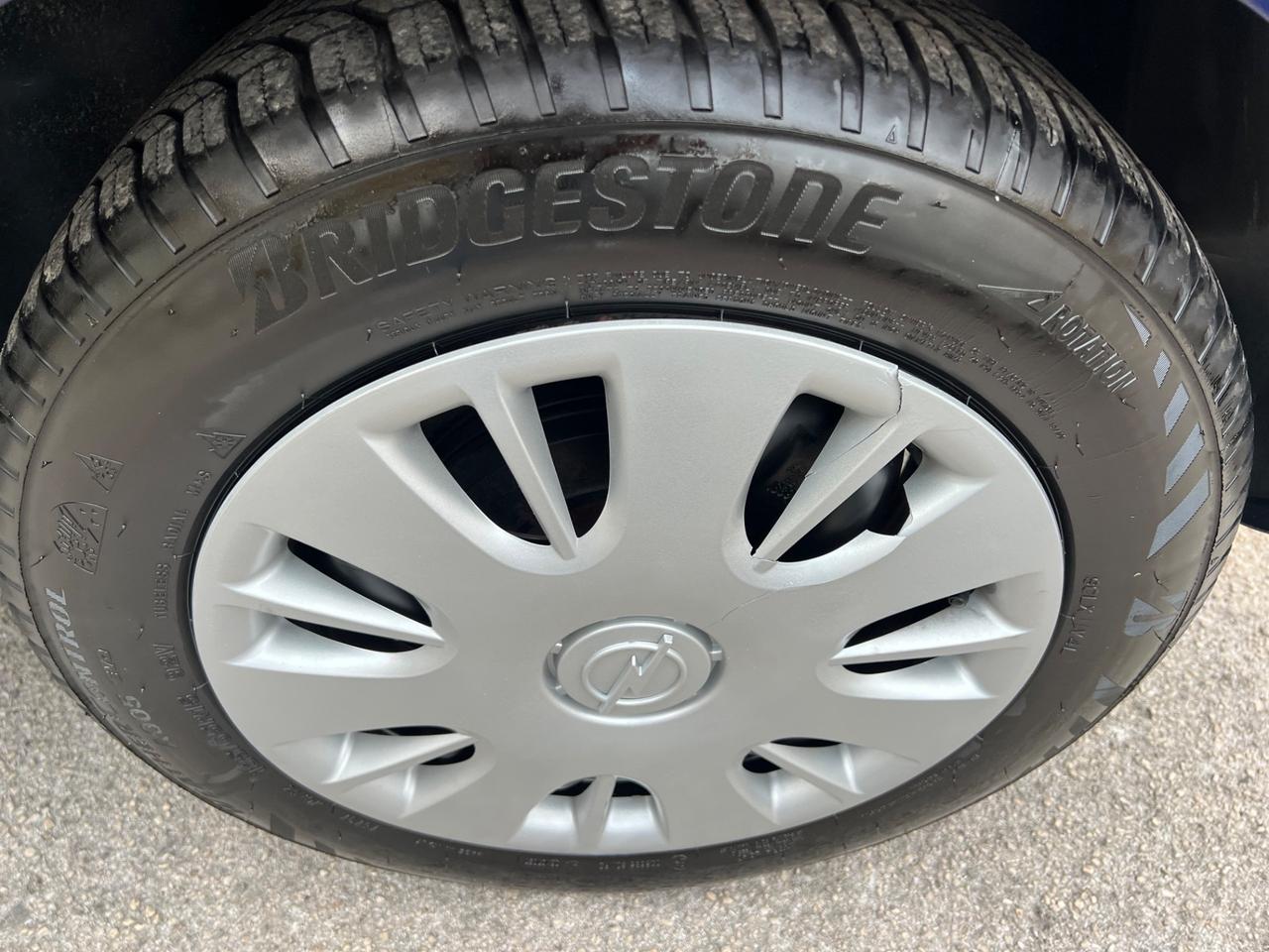 Opel Corsa 1.4 90CV GPL Tech 5 porte b-Color