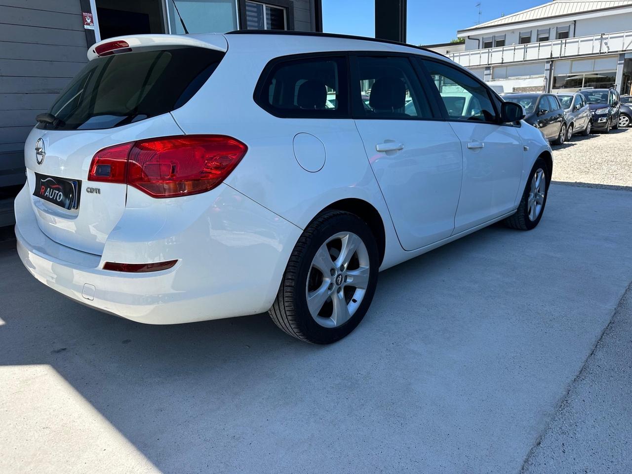 Opel Astra 1.7 CDTI 110CV Sports Tourer Elective