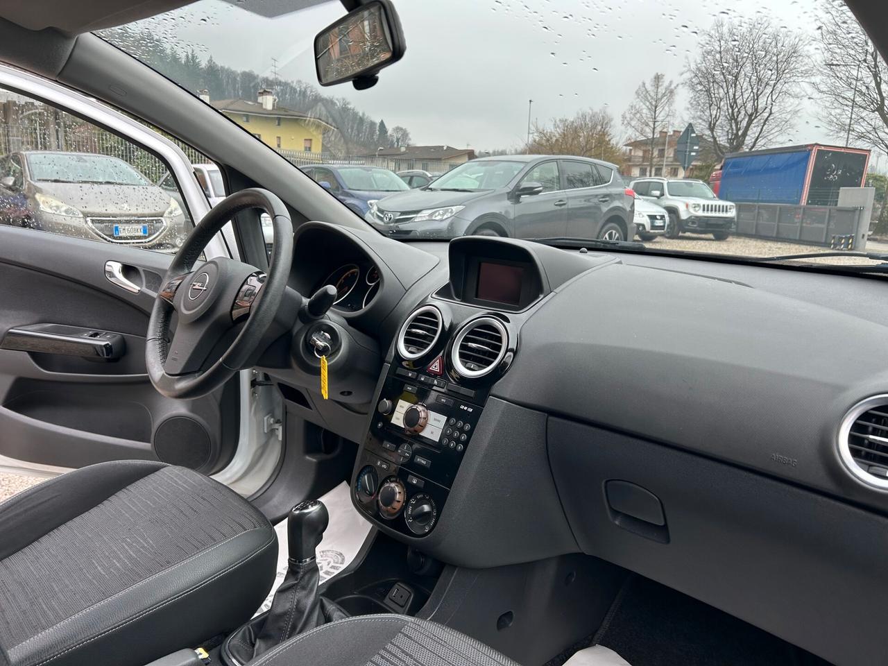 Opel Corsa 1.2 5 p UNIPROPRIETARIO-NEOPATENTATI