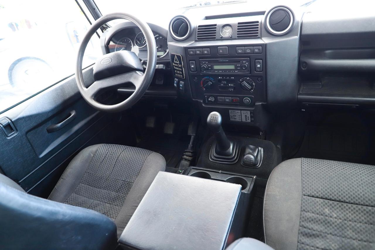 Land Rover Defender 90 2.4 TD4 Station Wagon S