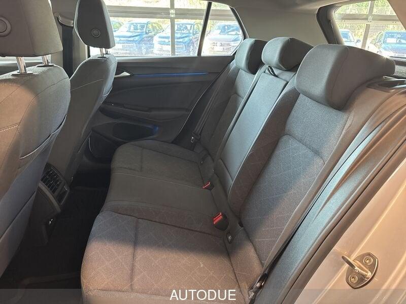 Volkswagen Golf VIII 2020 1.0 etsi evo Life 110cv dsg