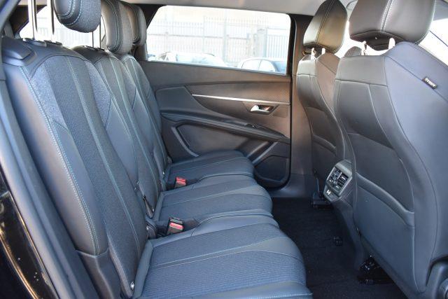 PEUGEOT 5008 BlueHDi 130 S&S EAT8 Allure