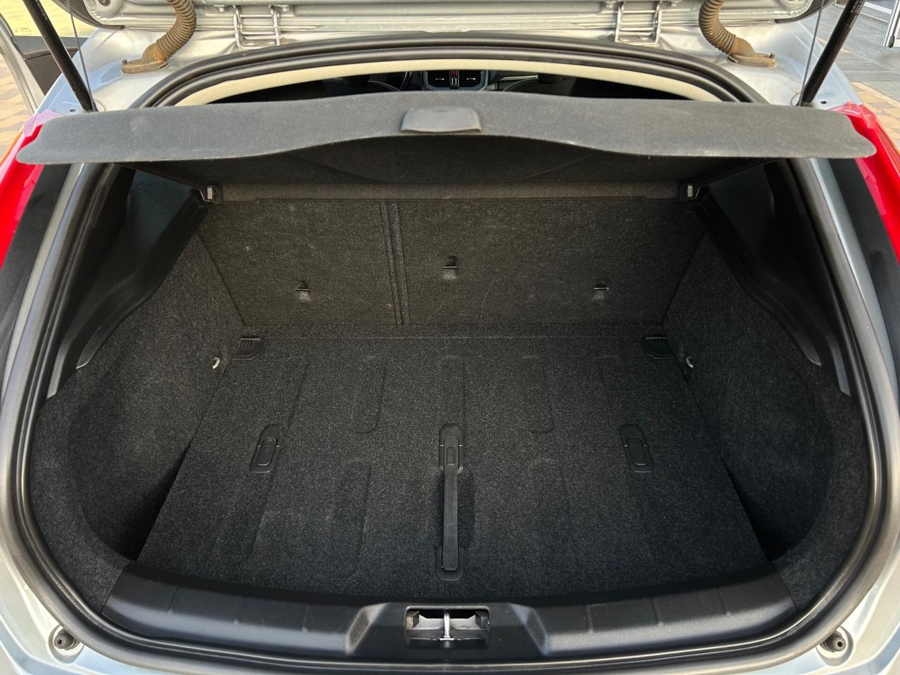 Volvo V40 Cross Country D2 1.6 Momentum