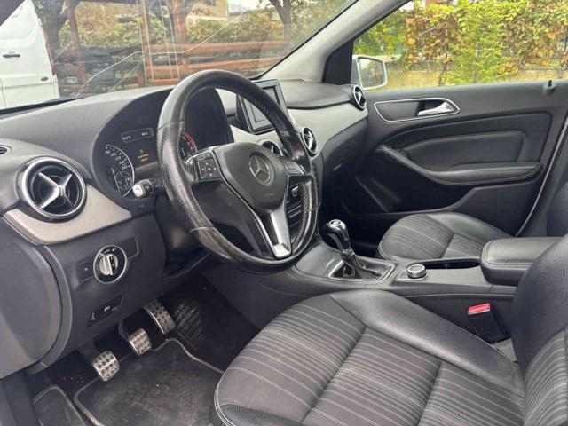 MERCEDES-BENZ B 200 CDI CAMBIO MANUALE