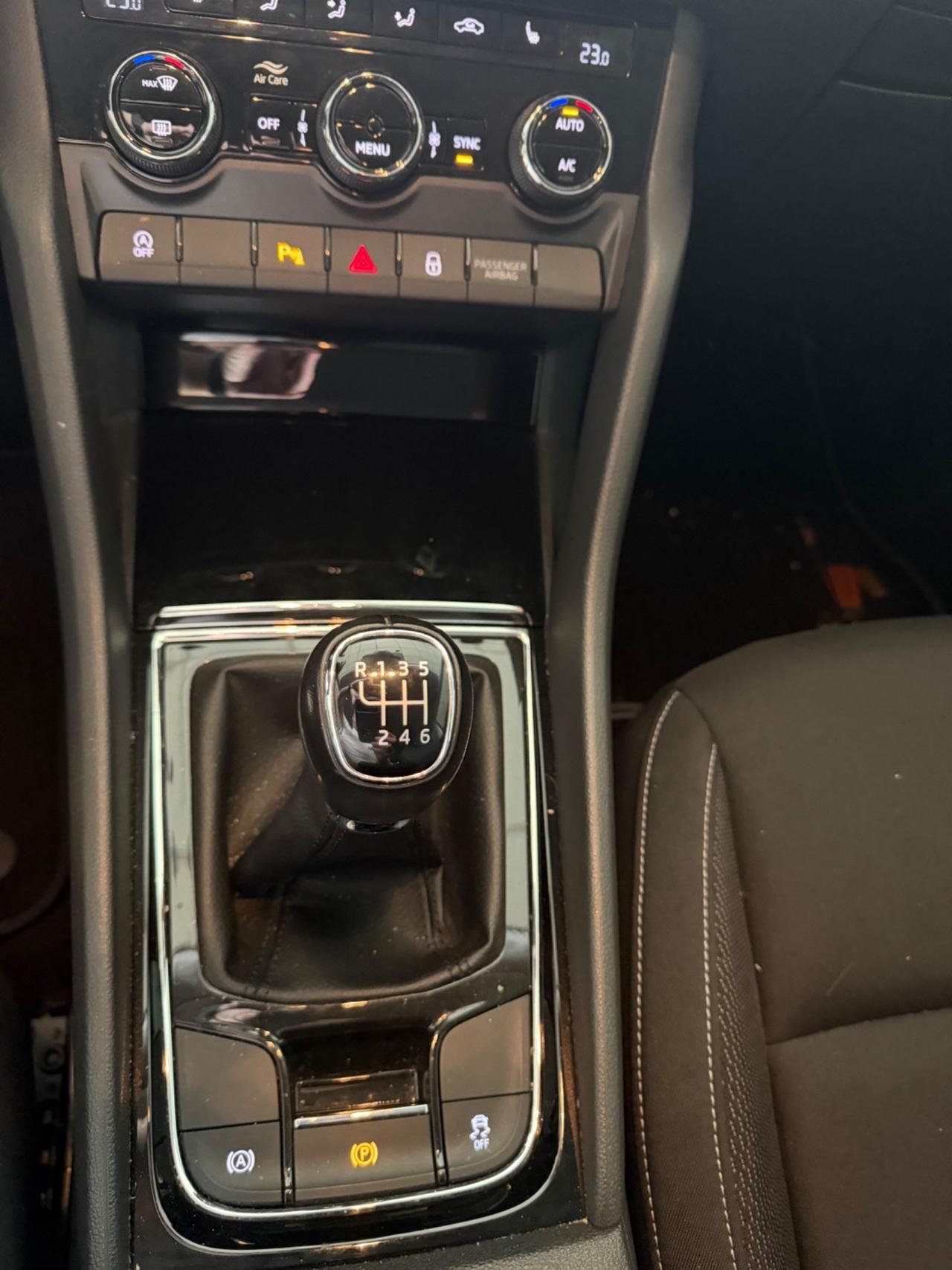 Skoda Karoq 1.0 TSI 110 CV Executive - Nessun vincolo -