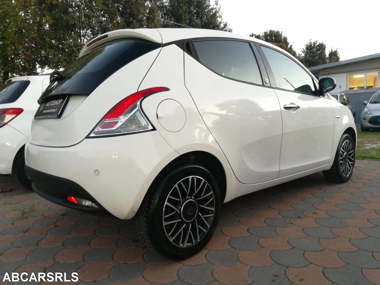 LANCIA - Ypsilon - 1.2 69 CV 5p. Gold - NEOPATENTA