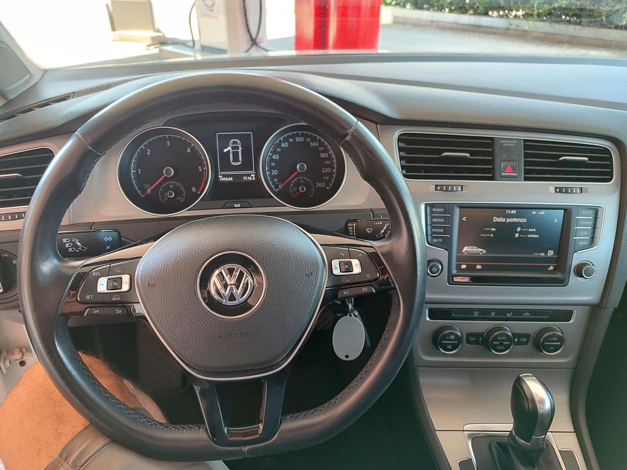 Volkswagen Golf 1.6 DSG ANNO 2016 OK NEOP