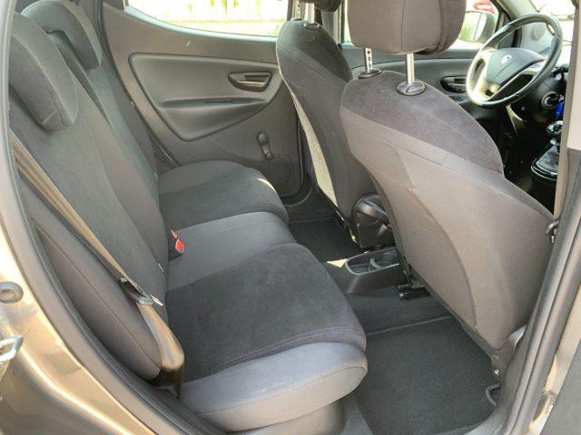 LANCIA Ypsilon 1.2 69 CV 5 porte Platinum
