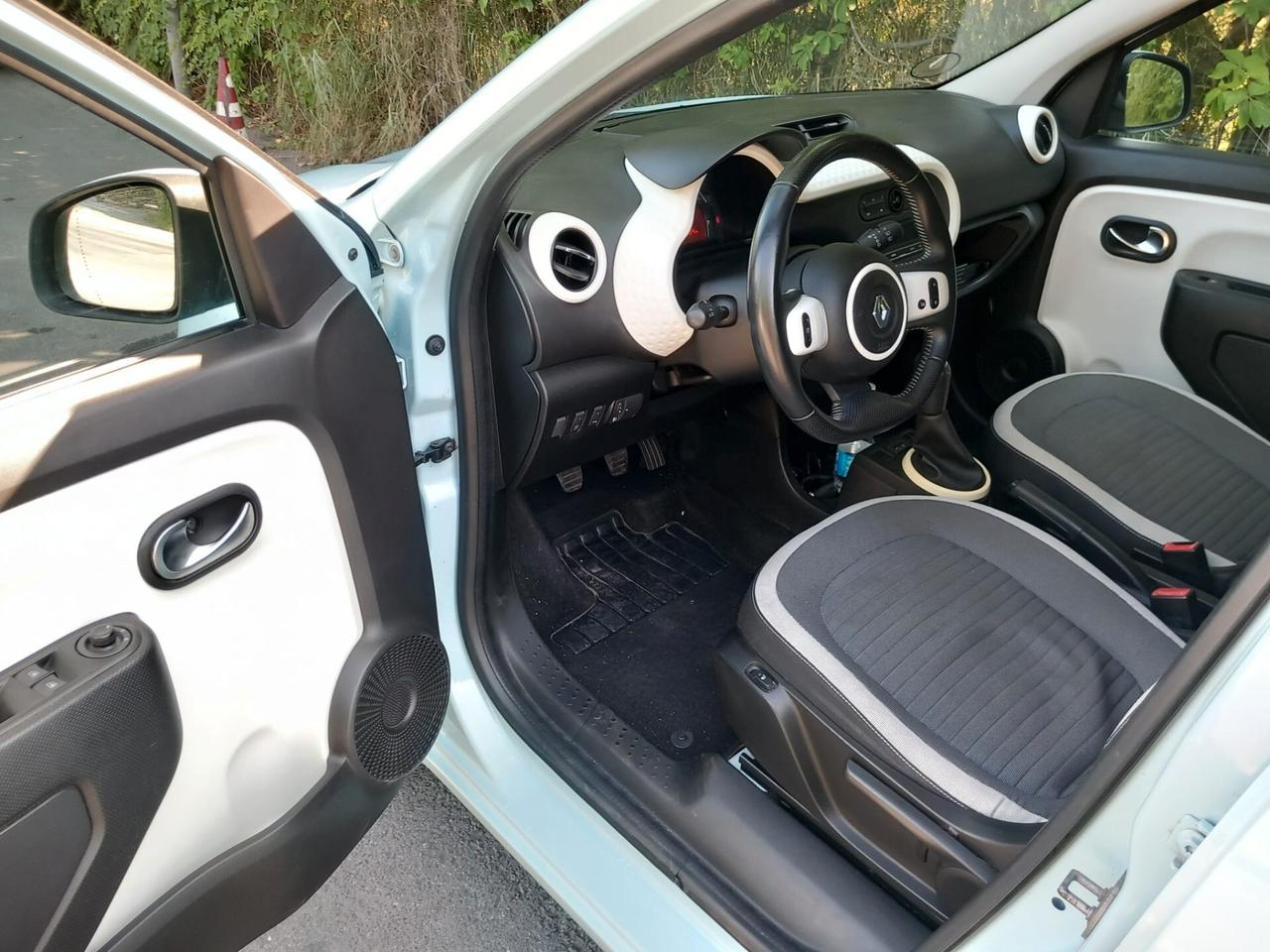 Renault Twingo 1.0 SCe Live