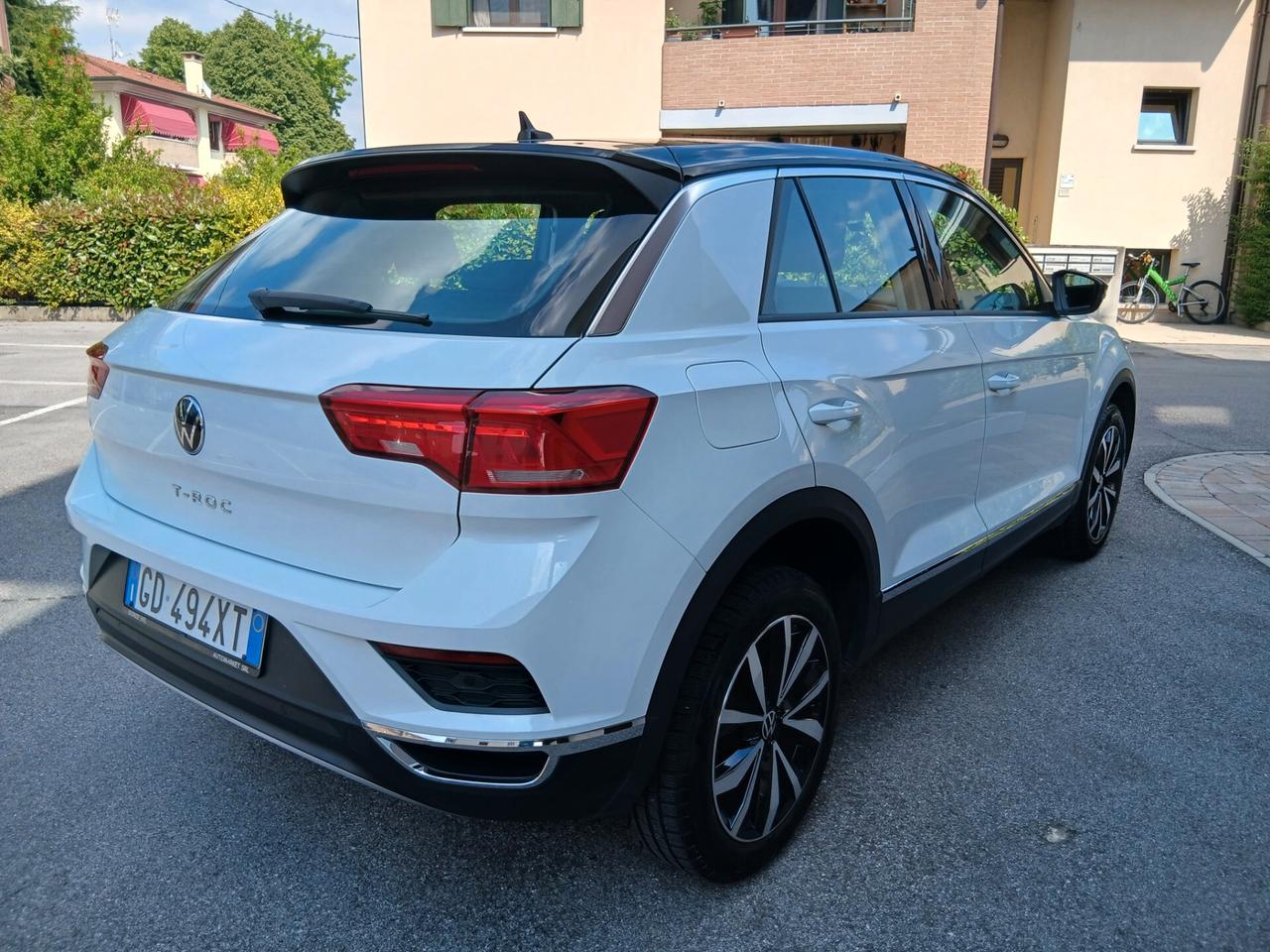 Vw T Roc Style 1.0 Tsi con Teck pack full opt TUA a € 241 mese