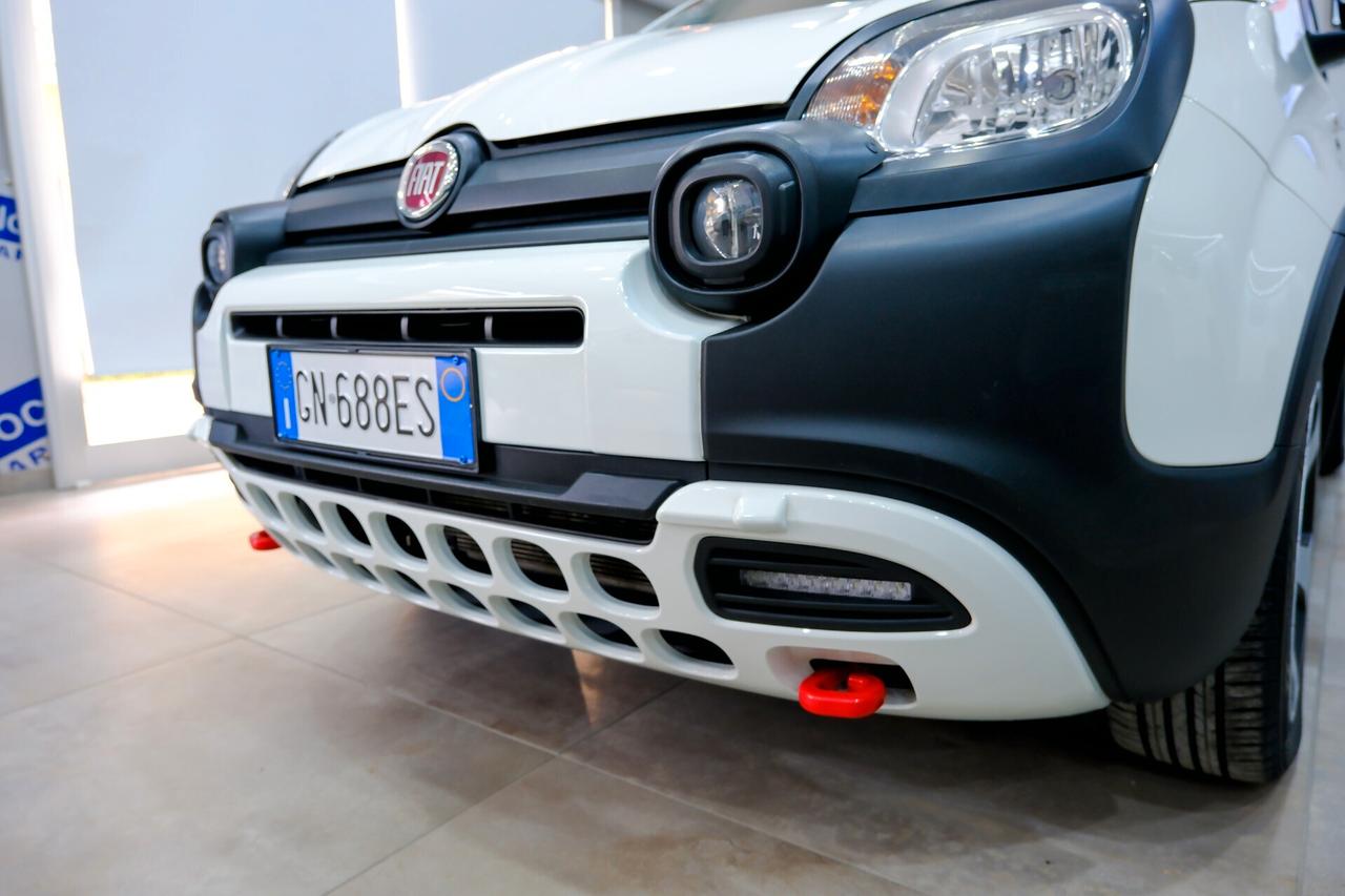 Fiat Panda Cross 1.0 HYBRID 70 cv CARPLAY