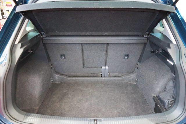 VOLKSWAGEN Tiguan 2.0 TDI 150 CV SCR DSG Life Pari al Nuovo