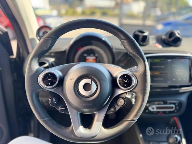 SMART ForTwo EQ Racingreen PARI AL NUOVO