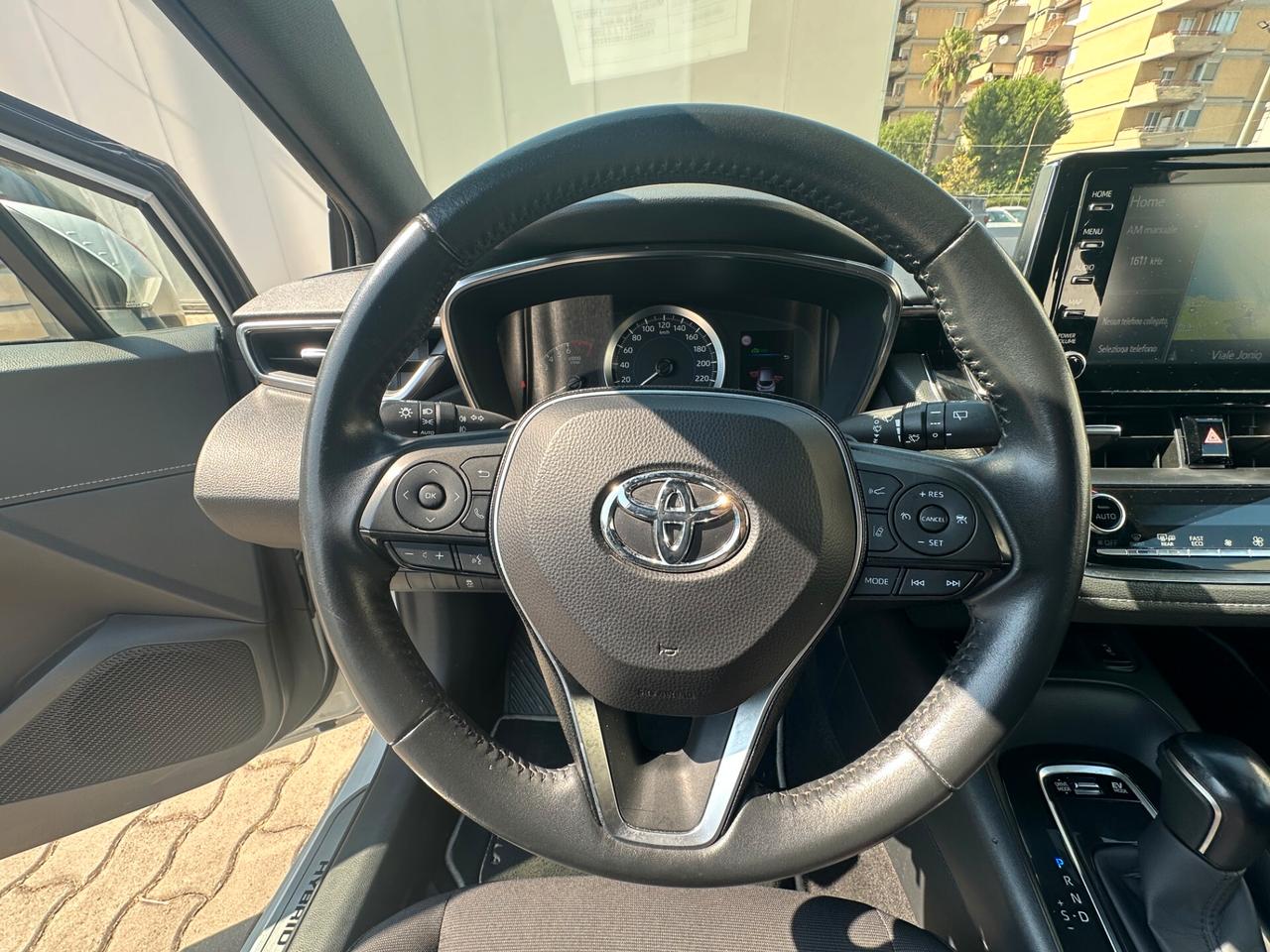 Toyota Corolla 2.0 Hybrid Business