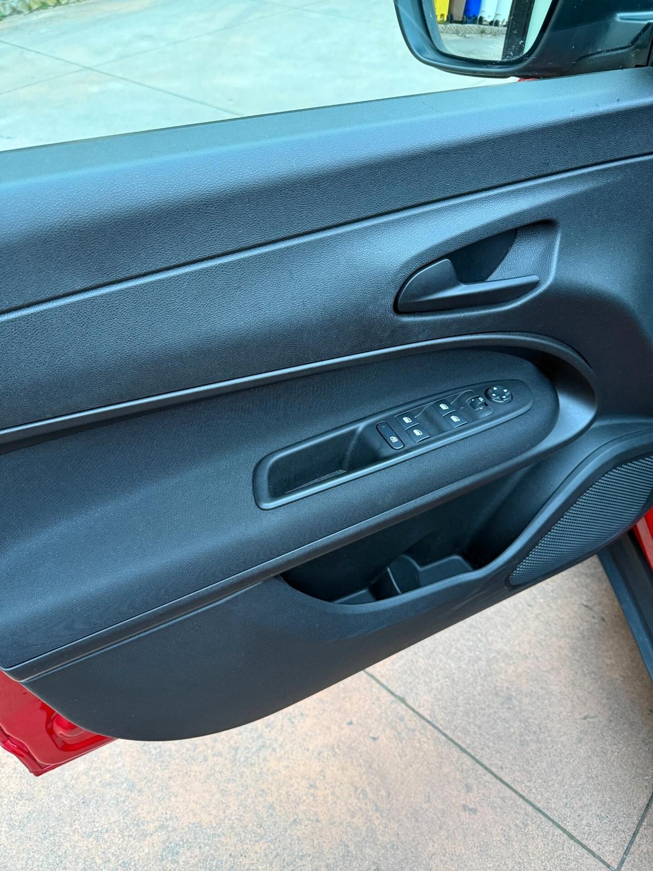 Fiat 600 Hybrid 100 CV DCT MHEV