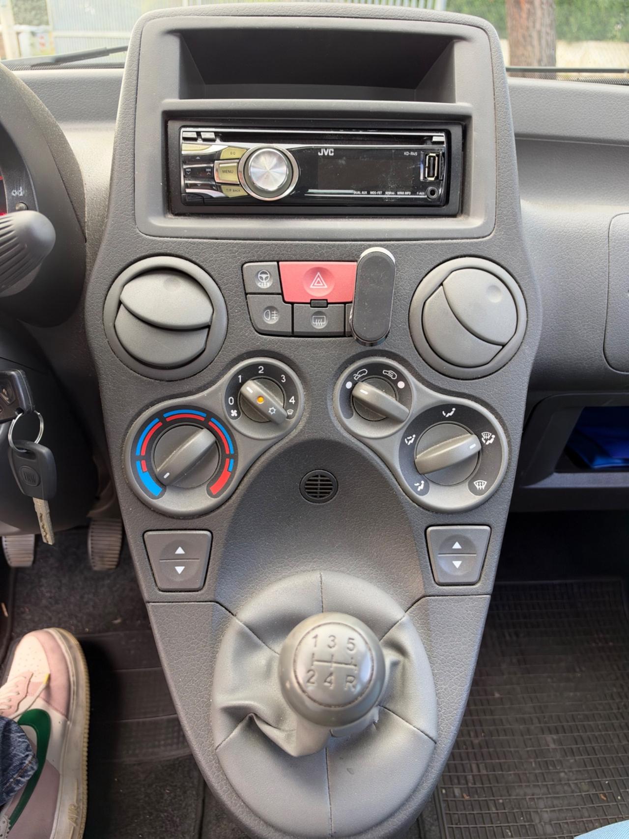 Fiat Panda 1.4 Natural Power benzina metano Neopatentati