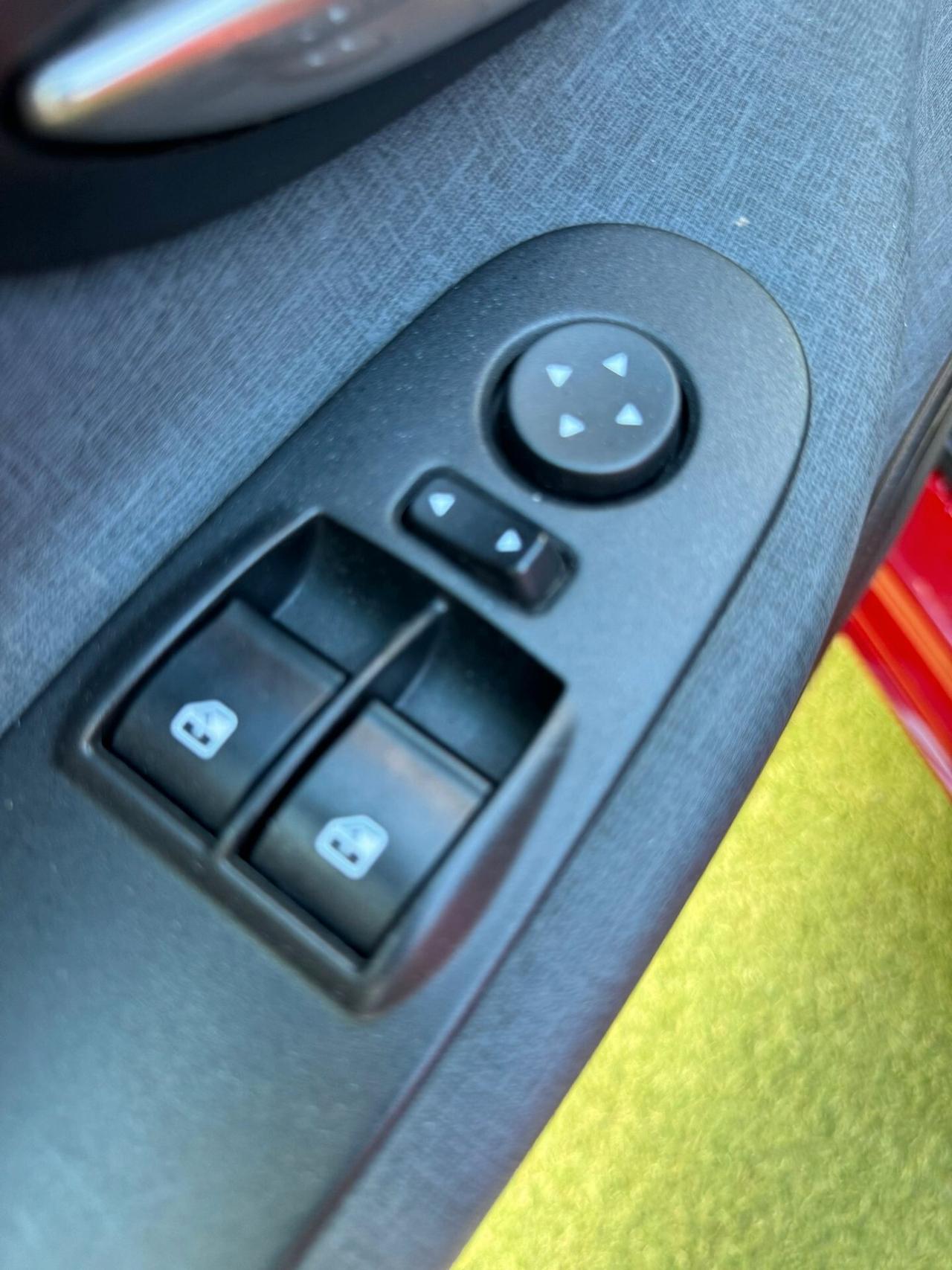 Lancia Ypsilon 1.0 FireFly 5 porte S&S Hybrid Ecochic Gold