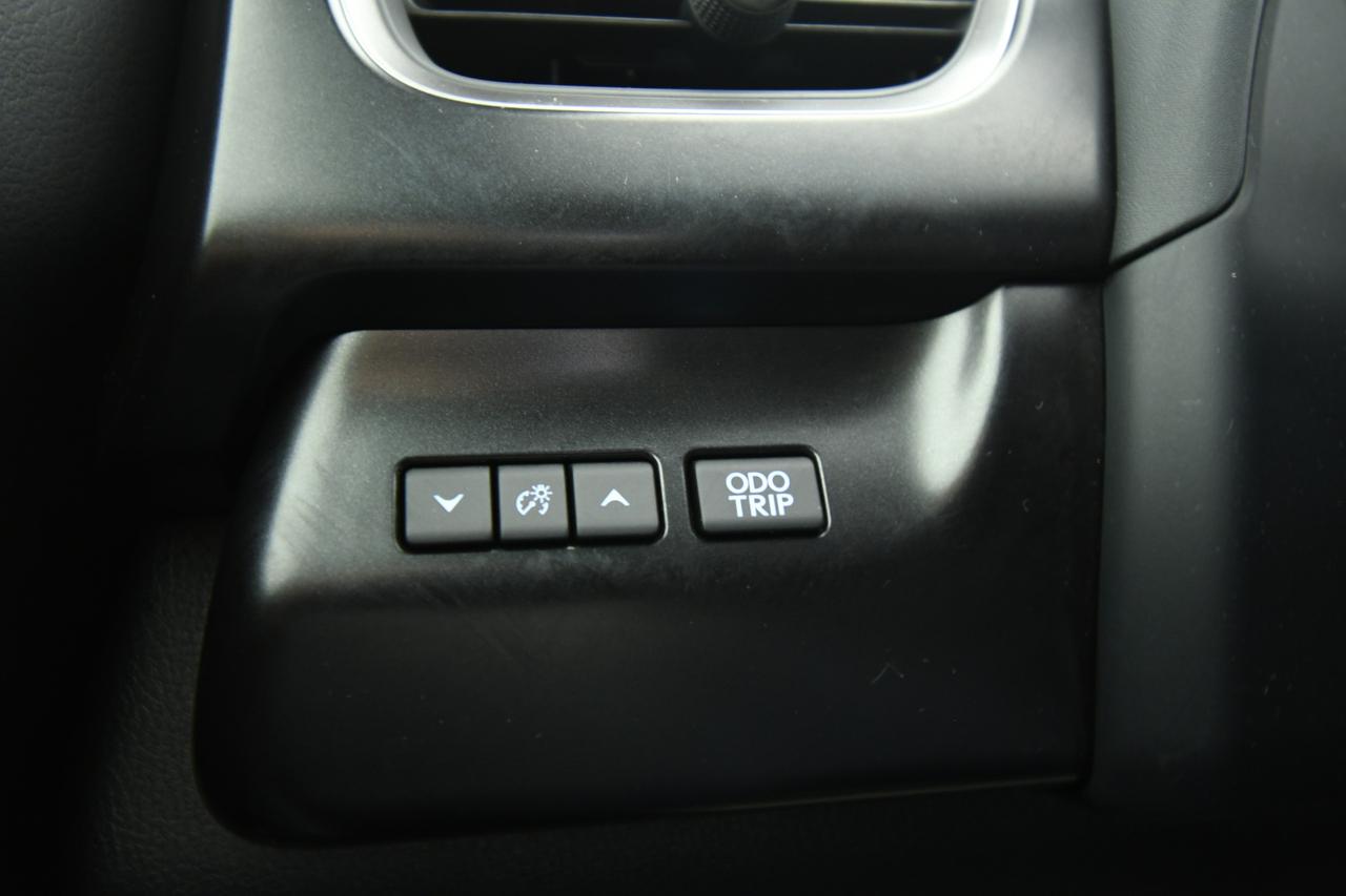 LEXUS UX 250h 2.0 Business 2wd cvt CAMERA+ACC+APP CONNECT