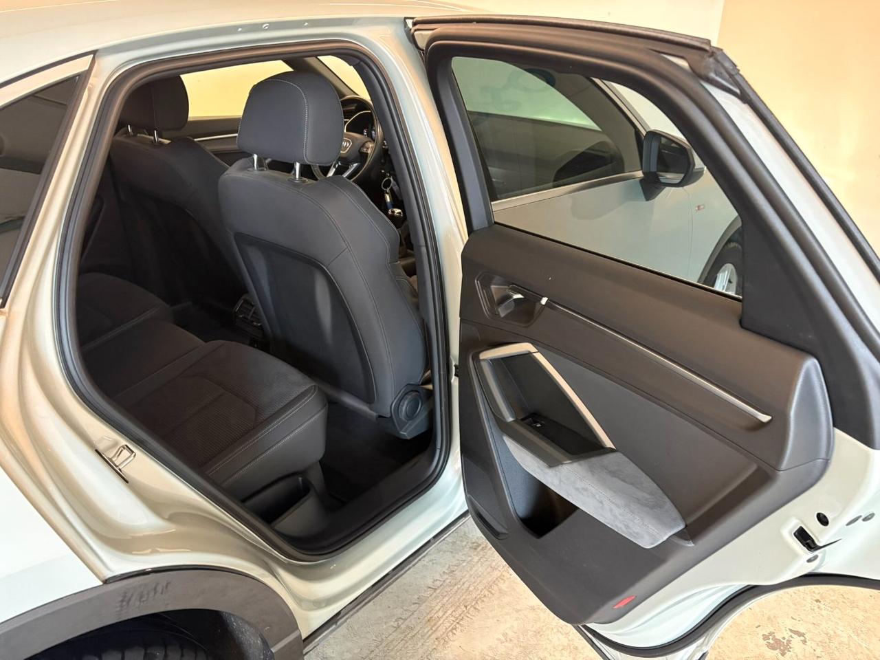 Audi Q3 Sportback 35 1.5 tfsi S line edition