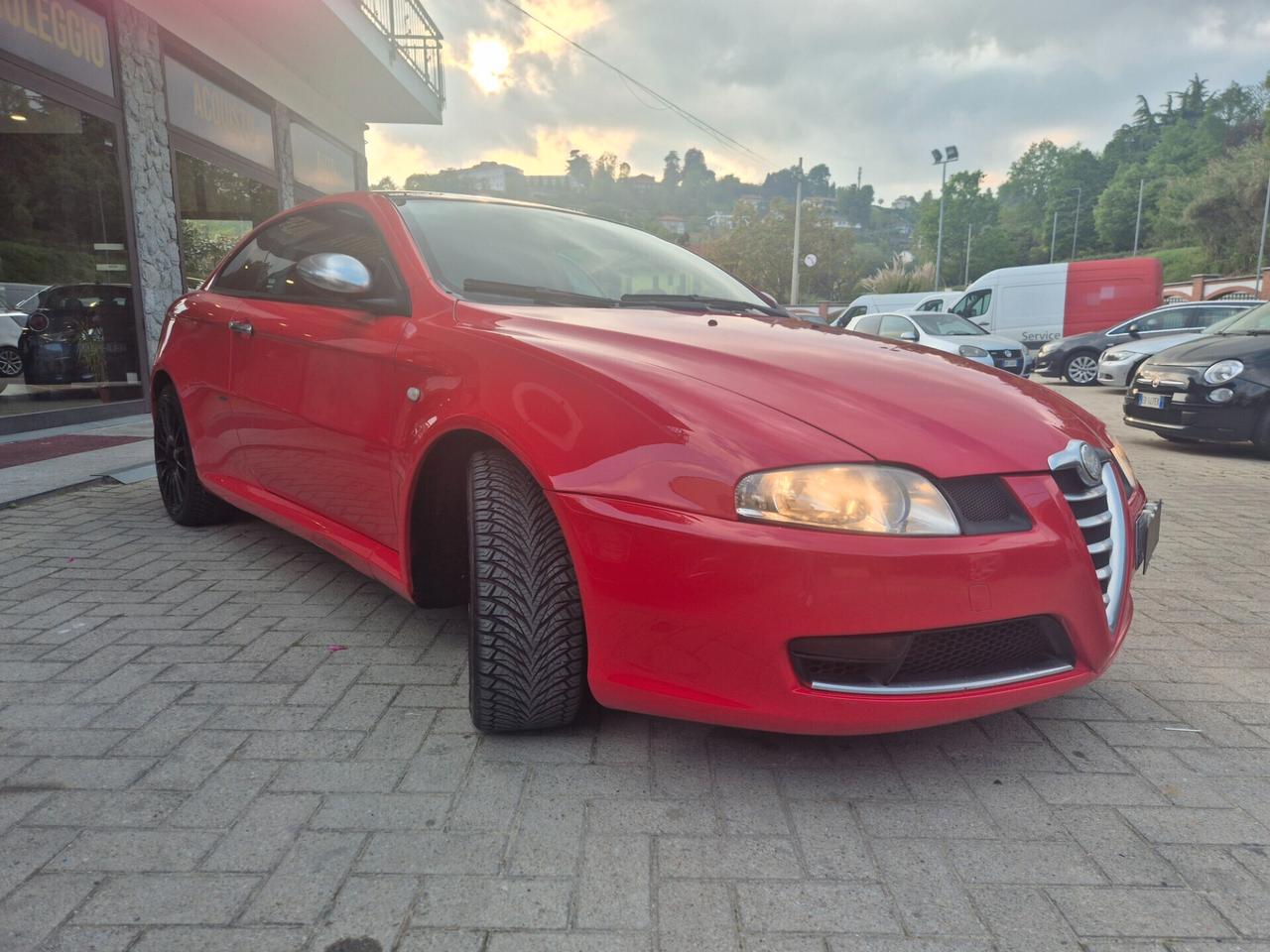 Alfa Romeo GT 1.9 JTDM 16V Distinctive Q2