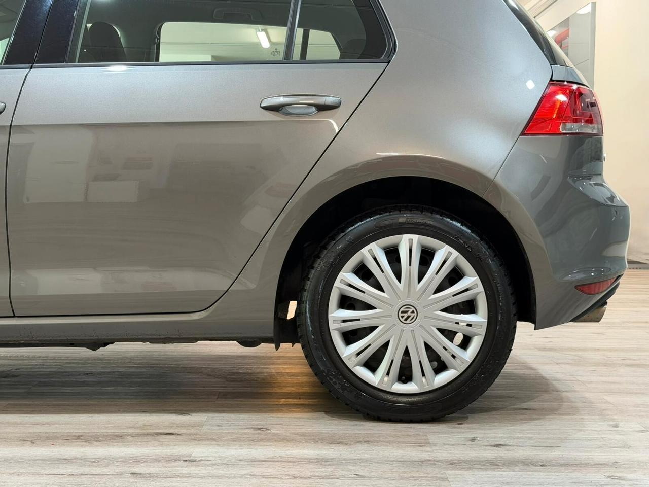 VW GOLF 1.6TDI 110cv COMFORTLINE 1HANDE
